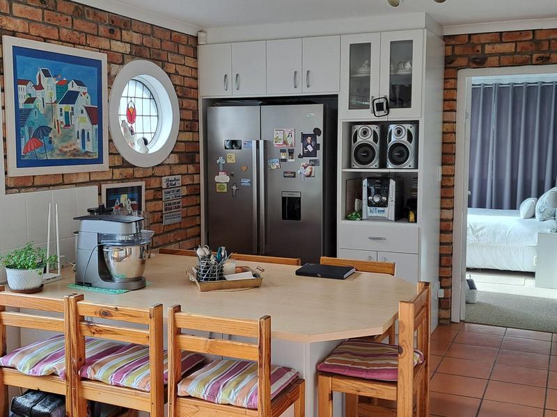 6 Bedroom Property for Sale in Kleinbaai Western Cape
